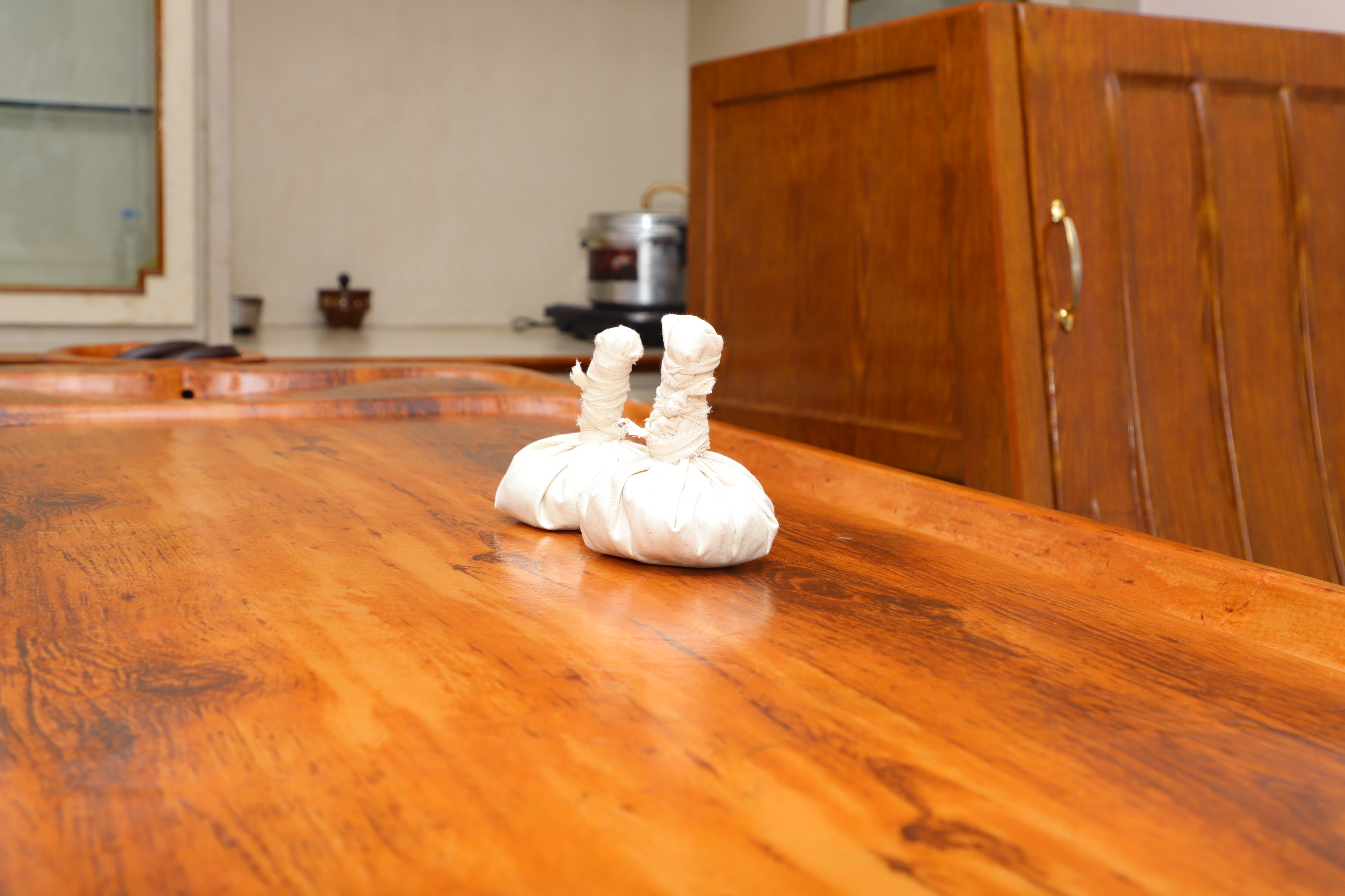 Abhyanga: The Ancient Ayurvedic Secret to Relaxation and Healing